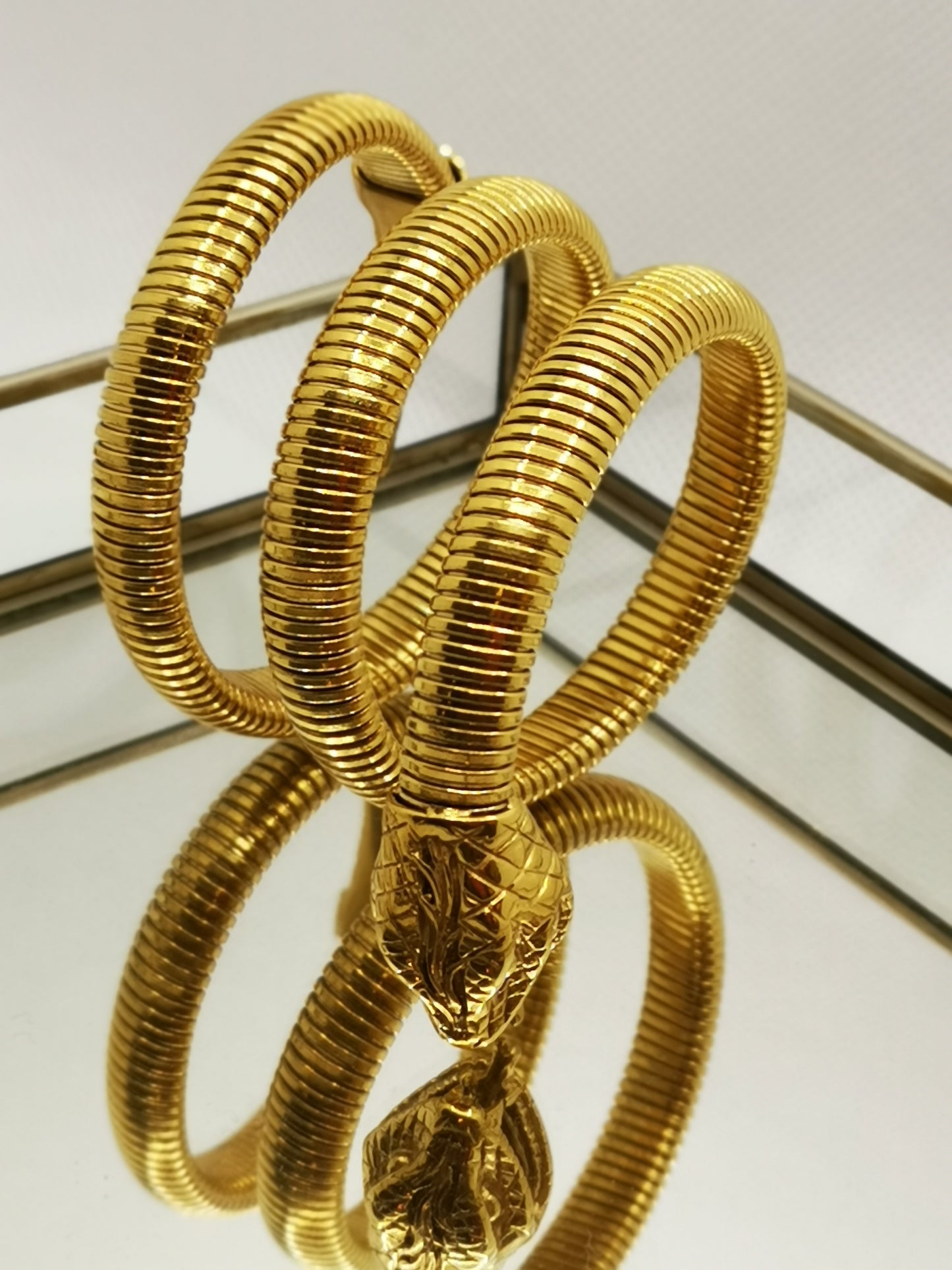 Brazalete serpiente dorado