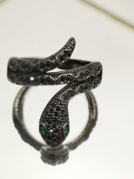 Anillo serpiente piedras negro M