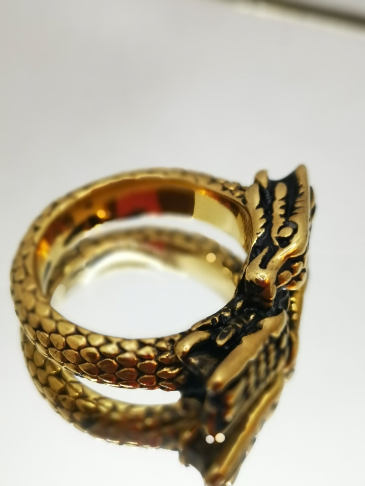 Anillo dragones dorado acero inoxidable