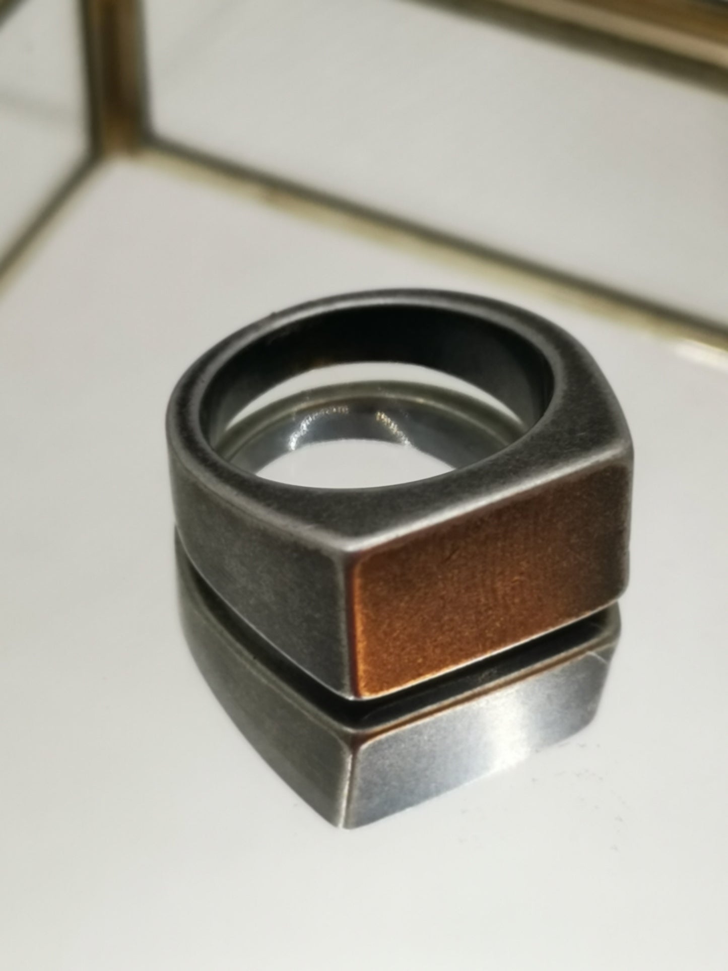 Anillo rectangular plateado mate acero inoxidable